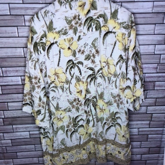 Floral Hawaiian Shirt - Picture 2 of 7